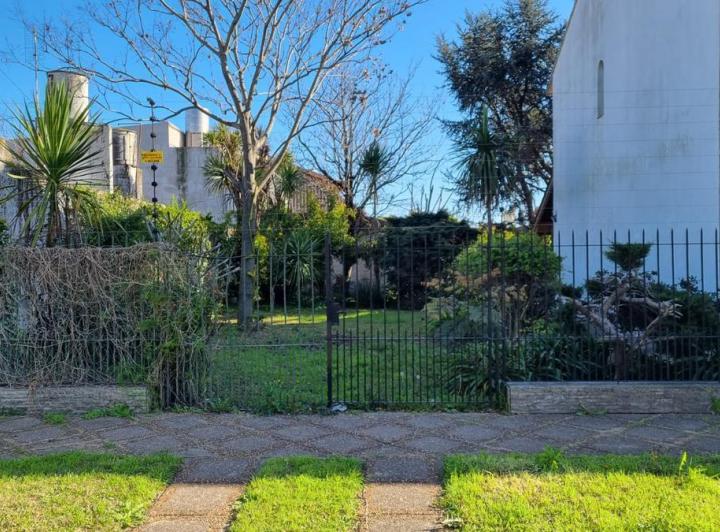Terreno · 210m²