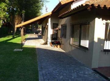 Casa · 209m² · 3 Dormitorios · Casa en Venta en 408/belg Villa Elisa - Alberto Dacal Propiedades