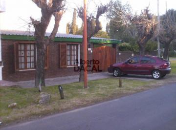 Casa · 158m² · 2 Dormitorios · 1 Cochera · Casa - Manuel B Gonnet