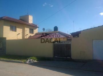 Casa · 192m² · 4 Ambientes · 3 Cocheras · Casa en Venta en 58bis Esq. 3 Punta Lara - Alberto Dacal Propiedades
