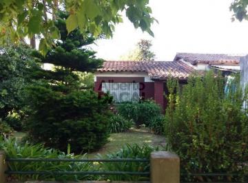 Local comercial · 259m² · 4 Ambientes · Local en Venta en 6 (Ex12) Esq. 44 Villa Elisa - Alberto Dacal Propiedades