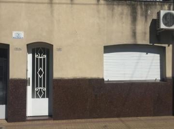Casa · 133m² · 4 Ambientes · Casa en Venta en 64/15 y 16 La Plata - Alberto Dacal Propiedades