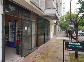 Local comercial · 40m² · Local en Venta en 48/12 y 13 La Plata - Alberto Dacal Propiedades
