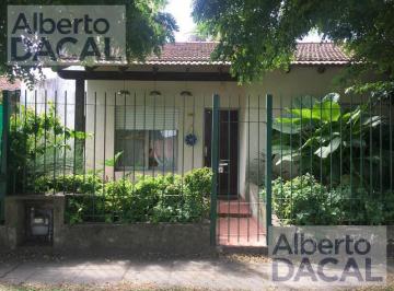 Casa · 90m² · 2 Dormitorios · Casa en Venta en 474 Esq 21 City Bell - Alberto Dacal Propiedades