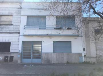Casa · 167m² · 5 Ambientes · 1 Cochera · Casa - La Plata
