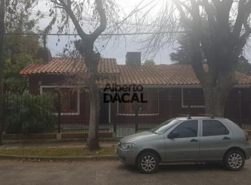 Casa · 172m² · 5 Ambientes · 2 Cocheras · Casa - La Plata
