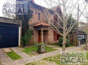 Casa · 90m² · 4 Ambientes · 1 Cochera · Casa - Venta - Villa Elisa