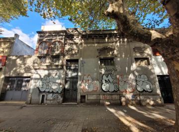 Casa · 268m² · Terreno - La Plata