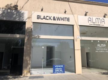 Local comercial · 182m² · Local en Venta en 473bis/13a y 13b City Bell - Alberto Dacal Propiedades