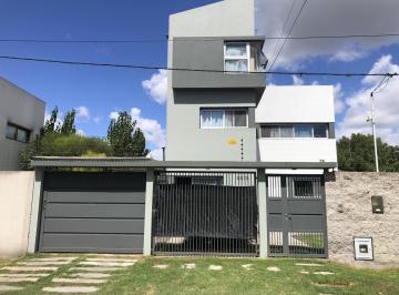 Casa · 150m² · 5 Ambientes · 3 Cocheras · Casa - Venta - Manuel B Gonnet