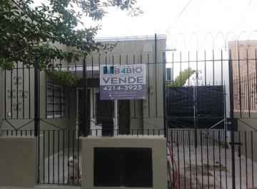 Casa · 88m² · 3 Ambientes · 4 Cocheras · Casa de 3 Ambientes + Departamento a Terminar