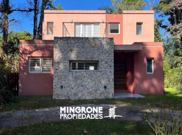 Casa de 4 ambientes, Valeria del Mar · Casa a La Venta en Valeria del Mar, Sobre La Calle Mendoza (Retasada)