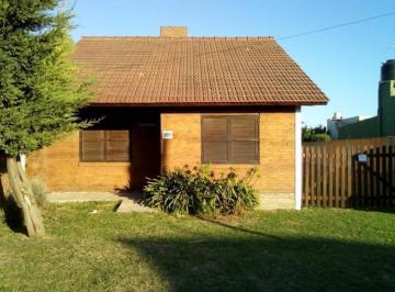 Casa · 70m² · 6 Ambientes · 3 Cocheras · Casa - Santa Clara del Mar