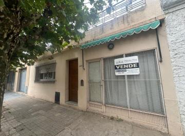 Casa de 3 ambientes, Quilmes · Venta//casa en Inmejorable Ubicación Apta Varios Destinos