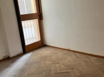 Departamento de 2 ambientes, Almagro · Real Oportunidad de 2 Ambientes a Mejorar Almagro Apto Profesional