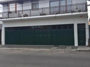 Garage · 14m² · Cochera en Chuavin con Amplio Espacio