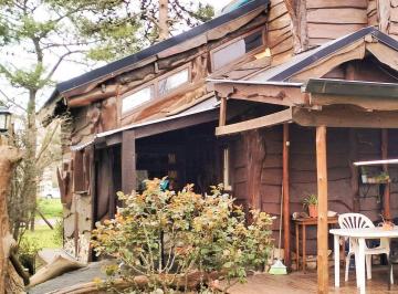 Casa de 3 ambientes, Mar Chiquita · La Caleta. Cabaña en Venta. a 6 Cuadras de La Playa. (Permuta en Mar del Plata o Sta. Clara)