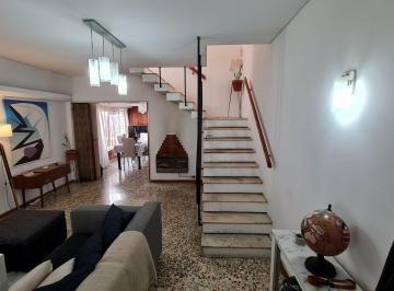 PH de 4 ambientes, Lanús · Casa PH 4 Ambientes Al Frente Exc Ubicación
