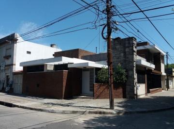 Casa · 227m² · 5 Ambientes · Casa - Saladillo