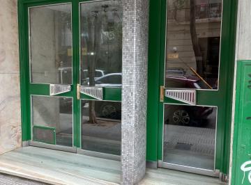 Departamento de 2 ambientes, Balvanera · Boulogne Sur Mer y Corrientes - Dos Ambientes con Balcón Aterrazado - Luminoso