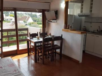 Departamento de 1 ambiente, Pinamar · Departamento en Pinamar - Av del Mar - 4 Personas