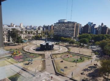 Oficina comercial · 195m² · 9 Ambientes · Venta Oficina - Duarte Quiros 300