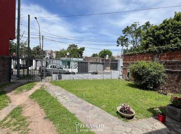Casa · 100m² · 3 Ambientes · 1 Cochera · Venta: Casa - Calle del Kaiser - Martin Coronado