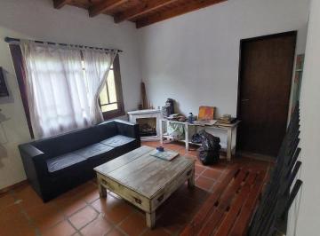 Casa · 270m² · 6 Ambientes · 10 Cocheras · Casa en Alquiler en Temperley! Oportunidad!