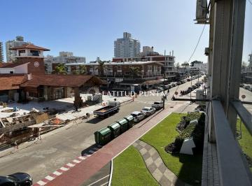 Foto1 · Santos Dumont, Apartamento en Venta de 1 Dormitorio y Medio