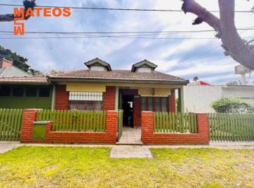 Casa de 3 ambientes, Mar del Tuyú · Chalet Independiente Excelente Ubicación 98 E/ 2 y 3