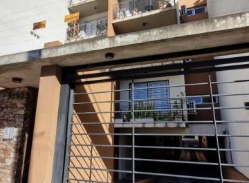 Departamento · 44m² · 2 Ambientes · 1 Cochera · Departamento 2 Amb. con Cochera Descubierta en Castelar Sur