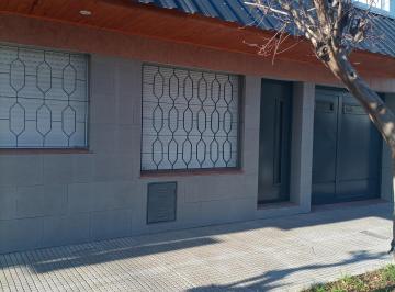 Casa de 3 ambientes, La Matanza · Venta Ramos Mejia Sur Casa 3 Ambientes Cocheras y Patio
