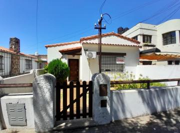 Casa · 156m² · 3 Ambientes · 1 Cochera · Casa - Roque Saenz Peña