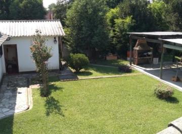 Quinta vacacional · 160m² · 5 Ambientes · 1 Cochera · Venta de Casa Quinta en Parque Gaona - Moreno