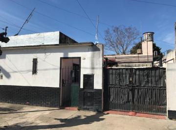 PH de 3 ambientes, La Matanza · Propiedad en Block. Dos P. H. de 3 y 2 Amb. Vende. La Tablada.