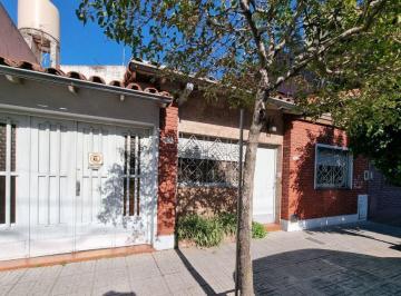 PH · 80m² · 3 Ambientes · 1 Cochera · PH en Venta - 3 Amb. - Ramos Mejia Centro