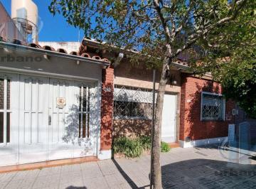 PH · 80m² · 3 Ambientes · 1 Cochera · PH en Venta - 3 Amb. - Ramos Mejia Centro