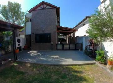 Casa · 169m² · 9 Ambientes · 3 Cocheras · Venta Casa Saladillo Residencial. Rosario.