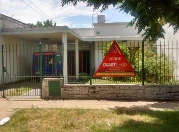 DEH-DEH-130_2 · Amplia Casa en Excelente Ubicación - Nuevas Condiciones!