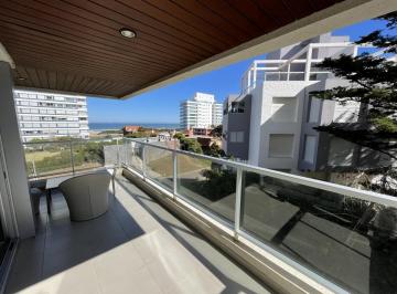 Foto1 · Playa Brava, Servicio de Playa, Piscina Climatizada