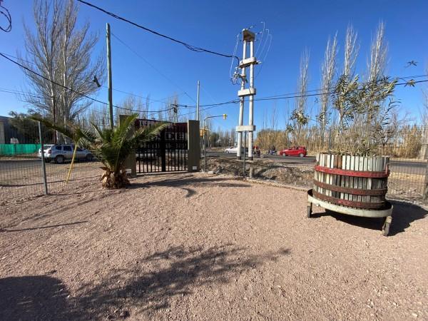 Bodega-Galpón · 2000m² · 1 Dormitorio
