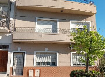 Casa de 10 ambientes, Pompeya · Casa Lote Propio Impecable Estado
