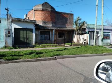 Casa de 4 ambientes, Almirante Brown · Oportunidad Casa en Venta