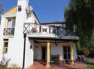 Casa · 165m² · 5 Ambientes · 1 Cochera · Venta de Casa en Boca Raton Country Club - Pilar