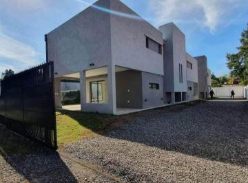 Foto · Venta Dúplex en Housing Ubicado en Villa Rivera Indarte Apta Crédito.