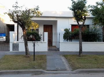 Casa de 5 ambientes, Escobar · Casa 3 Dorm., Escobar.