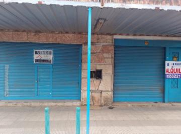 Local comercial · 280m² · 4 Ambientes · San Martin - Bv Los Granaderos 2 Locales + Casa