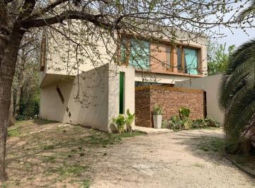 Casa de 5 ambientes, Pilar · Venta con Renta Casa en Saint Matthews, 4 Dorm., Dependencia