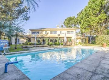 Foto1 · Casa en Venta de 5 Dorm. en La Arbolada, Punta del Este.