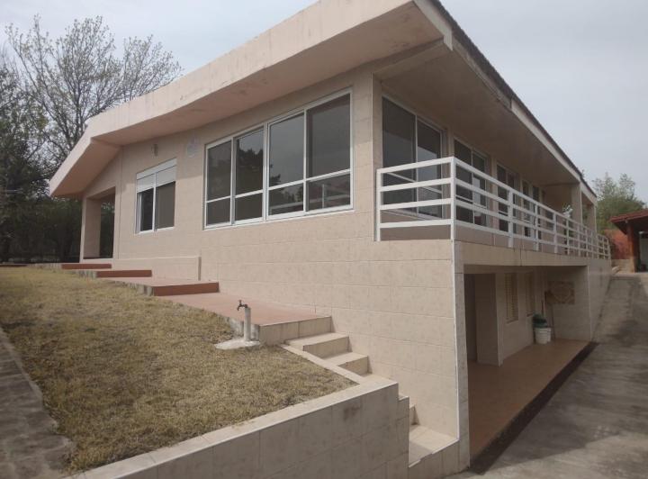 Casa · 266m² · 5 Ambientes · 2 Cocheras
